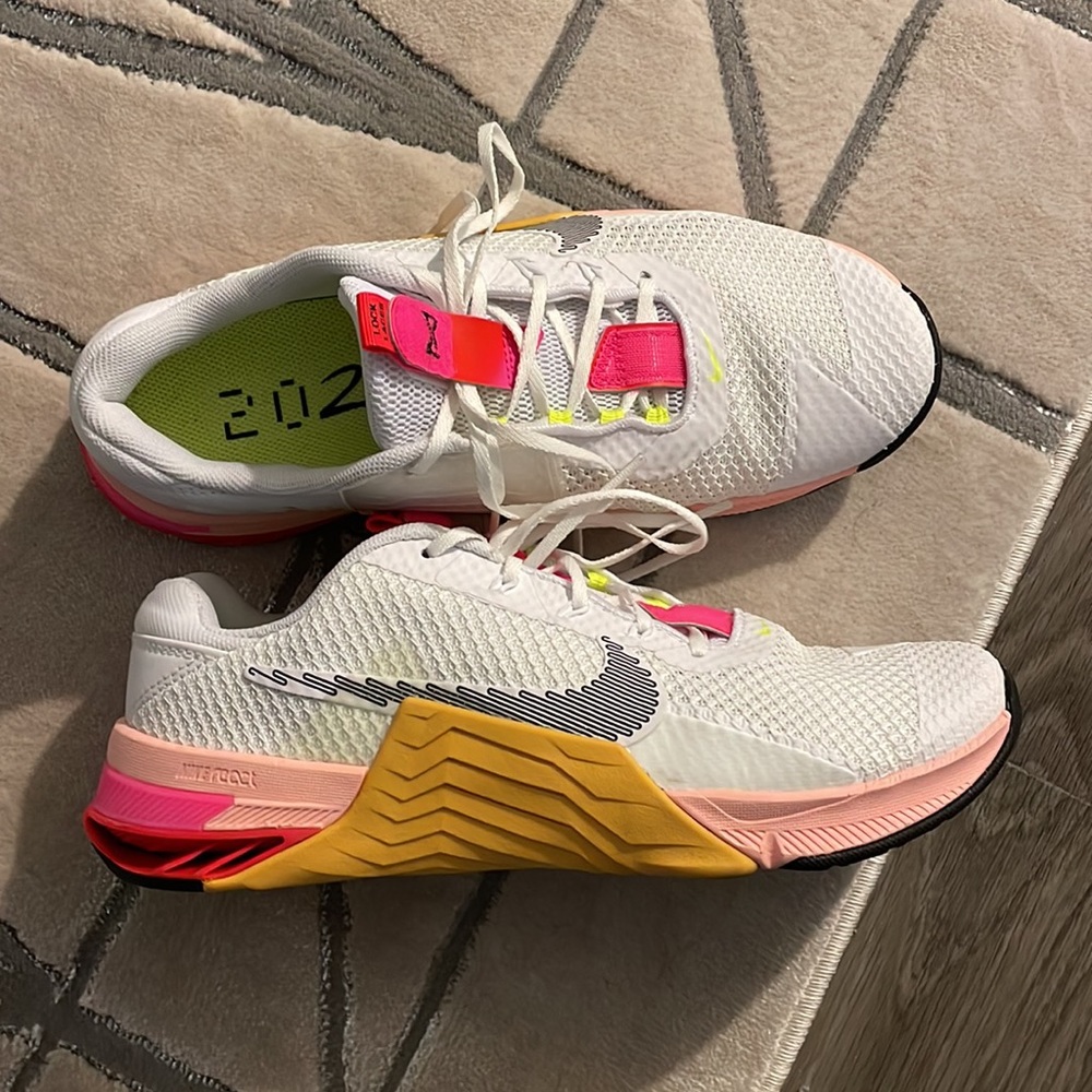 Worn Once! - image 5